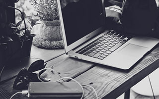 星空体育网页版登录入口-上港击败鲁能，成功卫冕球队拥抱