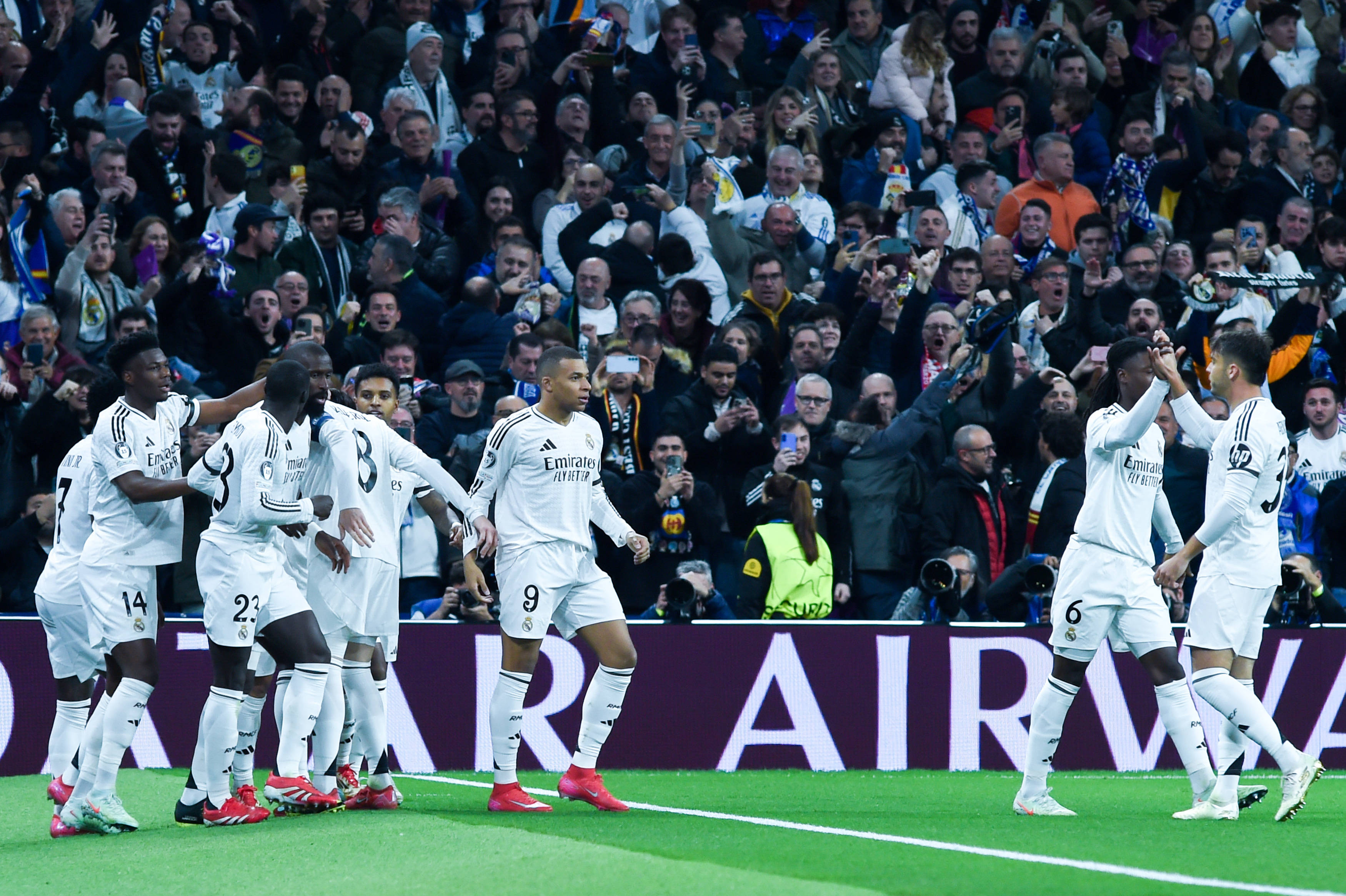 星空体育入口官网-包含阿森纳客场大胜，争夺欧战资格仍有希望的词条