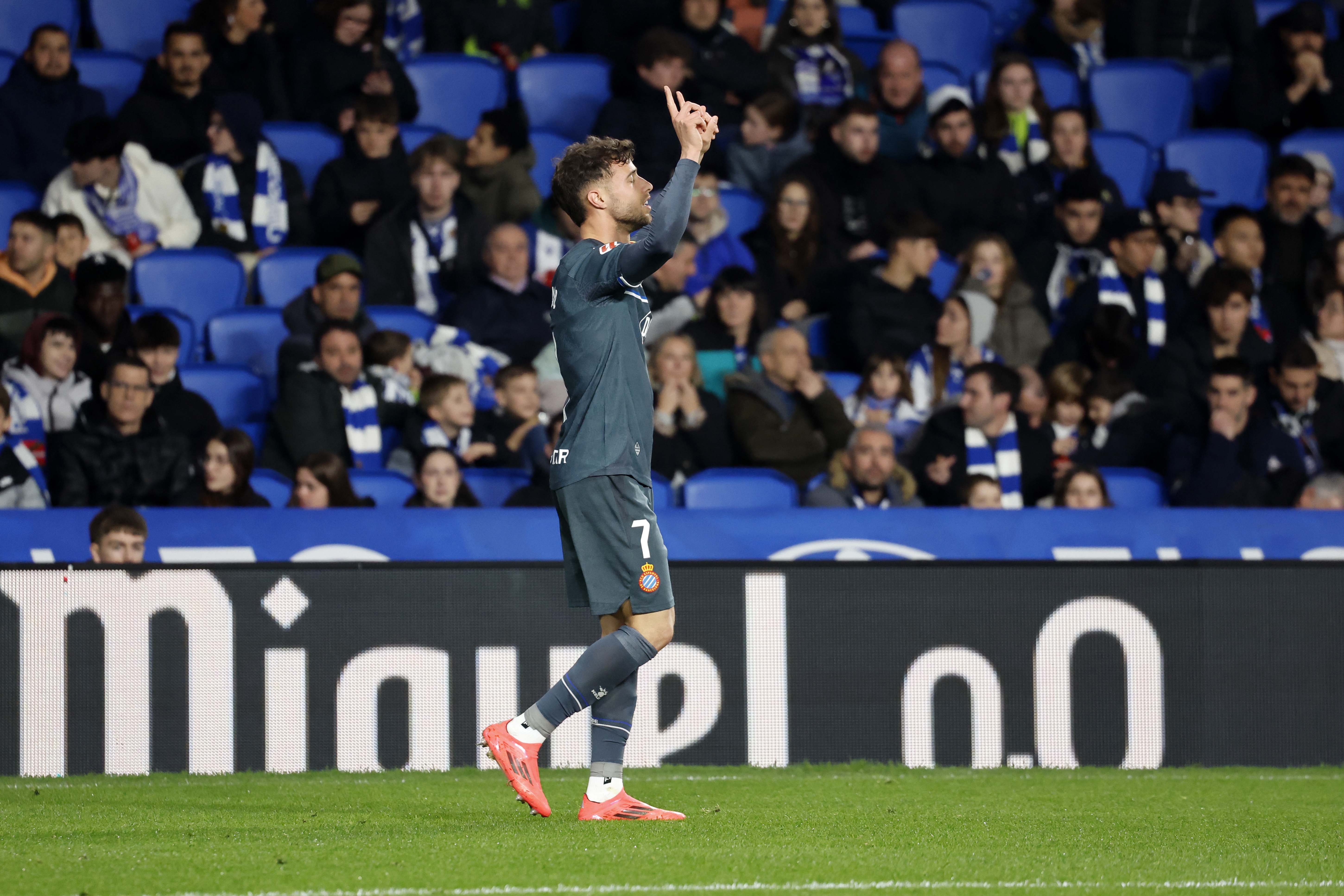 星空体育官网登录入口-包含毕尔巴鄂客场逼平西班牙人，实力相近的词条