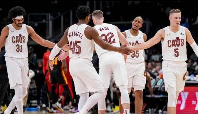 星空体育中国官网-包含强队崛起：风云际会寻找另类胜赞的词条